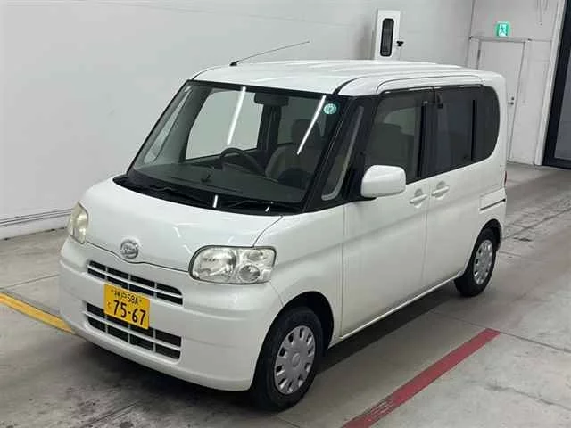 Daihatsu Tanto  с аукциона в Японии