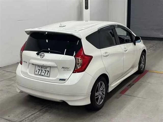 Nissan Note  с аукциона в Японии