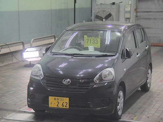 Daihatsu Mira e:S  с аукциона в Японии
