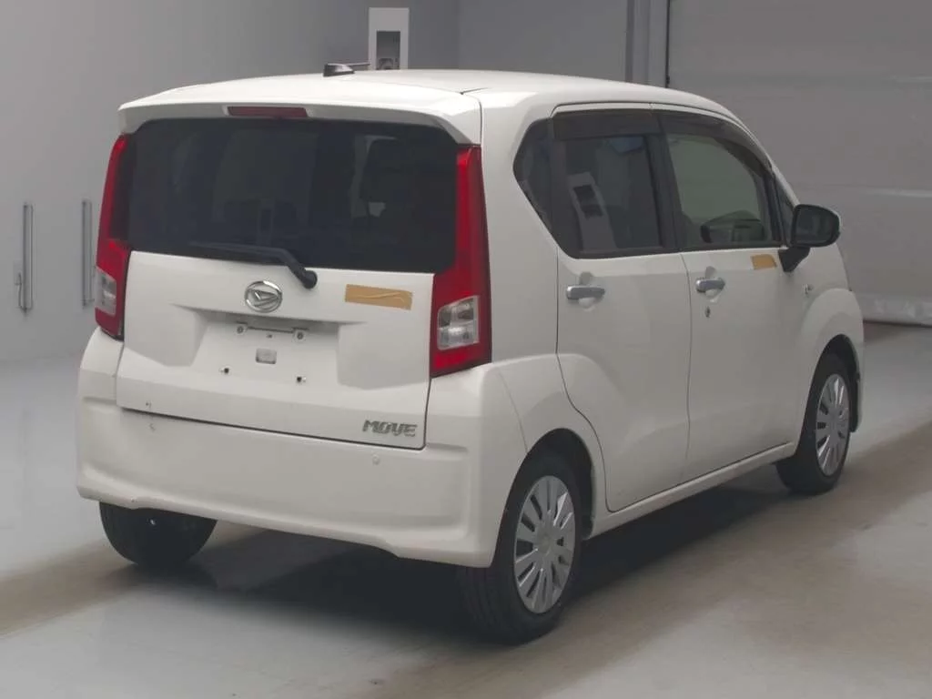 Daihatsu Move  с аукциона в Японии