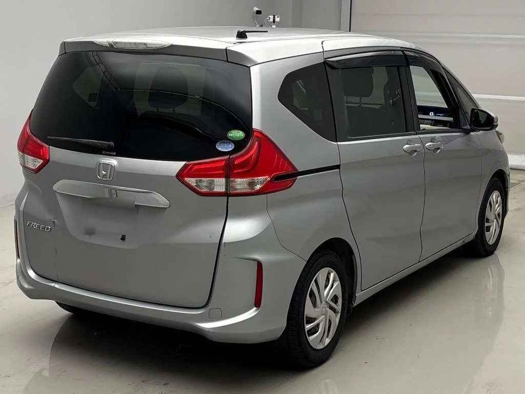 Honda Freed  с аукциона в Японии