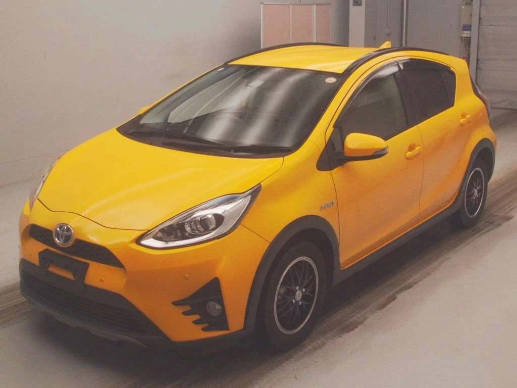 Toyota Aqua  с аукциона в Японии