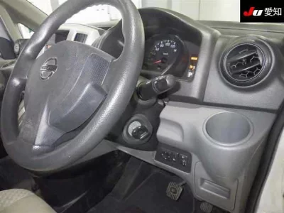 Nissan NV200 VANETTE VAN