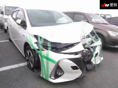 Toyota Prius PHV