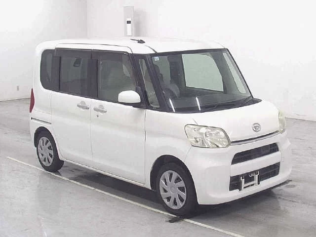 Daihatsu Tanto  с аукциона в Японии