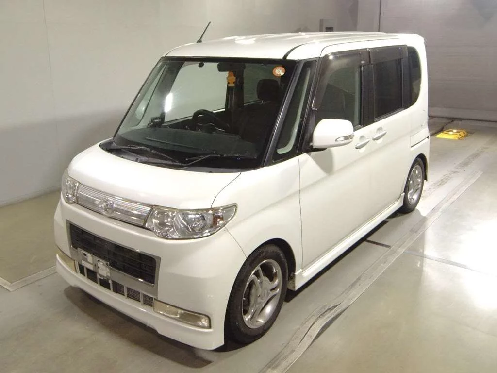 Daihatsu Tanto  с аукциона в Японии