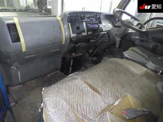 Mitsubishi Fuso Canter  с аукциона в Японии