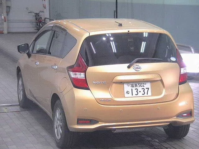 Nissan Note  с аукциона в Японии