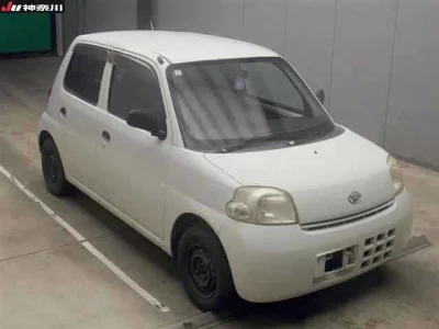 Daihatsu Esse