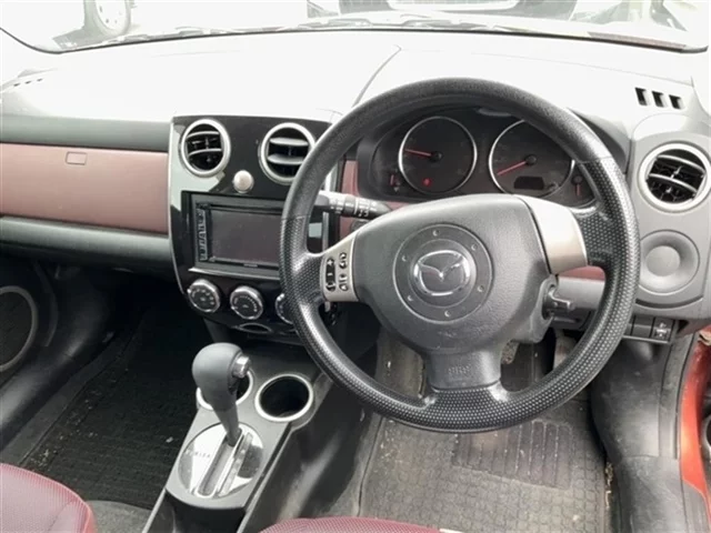 Mazda Verisa  с аукциона в Японии
