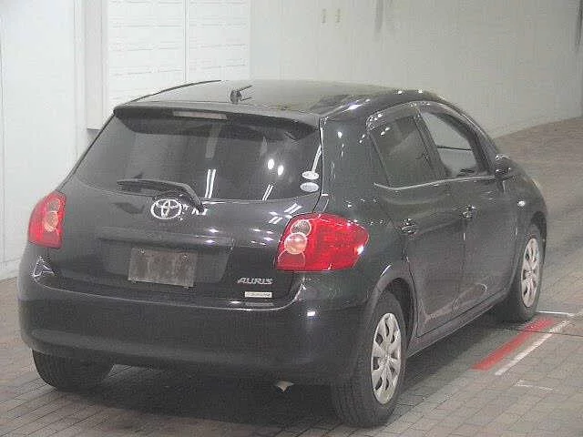 Toyota Auris  с аукциона в Японии