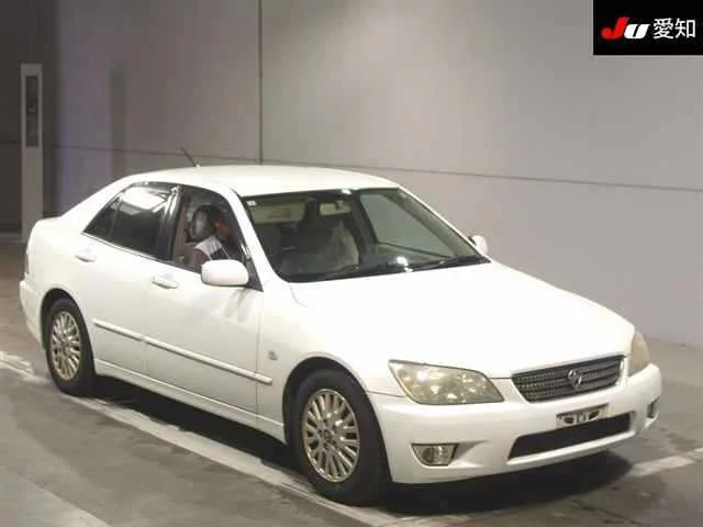 Toyota Altezza  с аукциона в Японии
