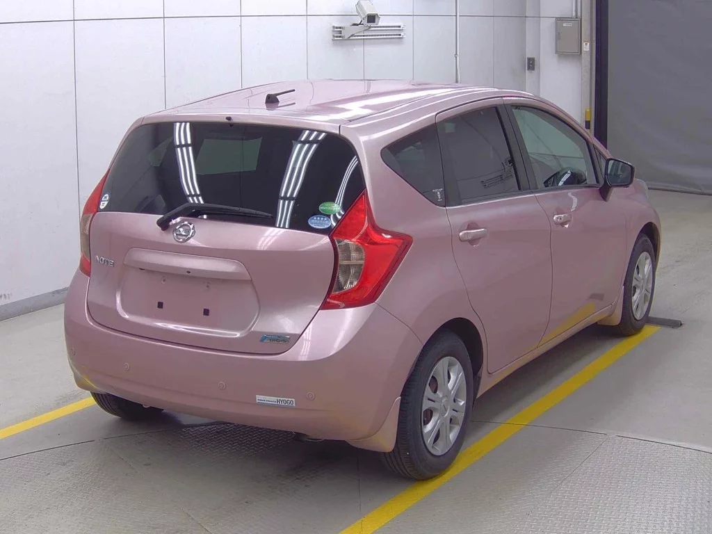 Nissan Note  с аукциона в Японии