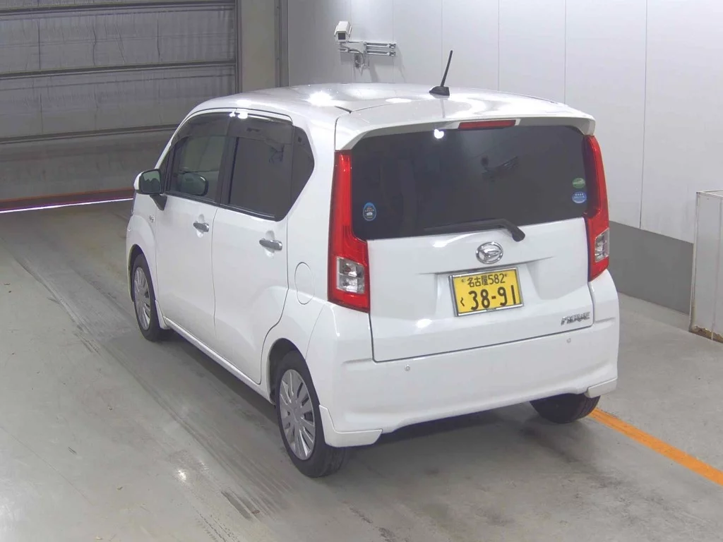 Daihatsu Move  с аукциона в Японии