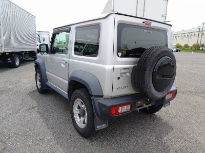 Suzuki Jimny Sierra