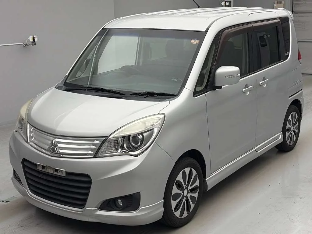 Mitsubishi Delica D:2  с аукциона в Японии