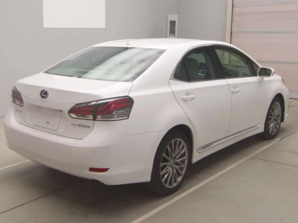 Lexus HS250h  с аукциона в Японии