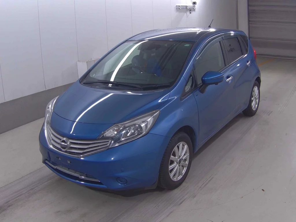 Nissan Note  с аукциона в Японии