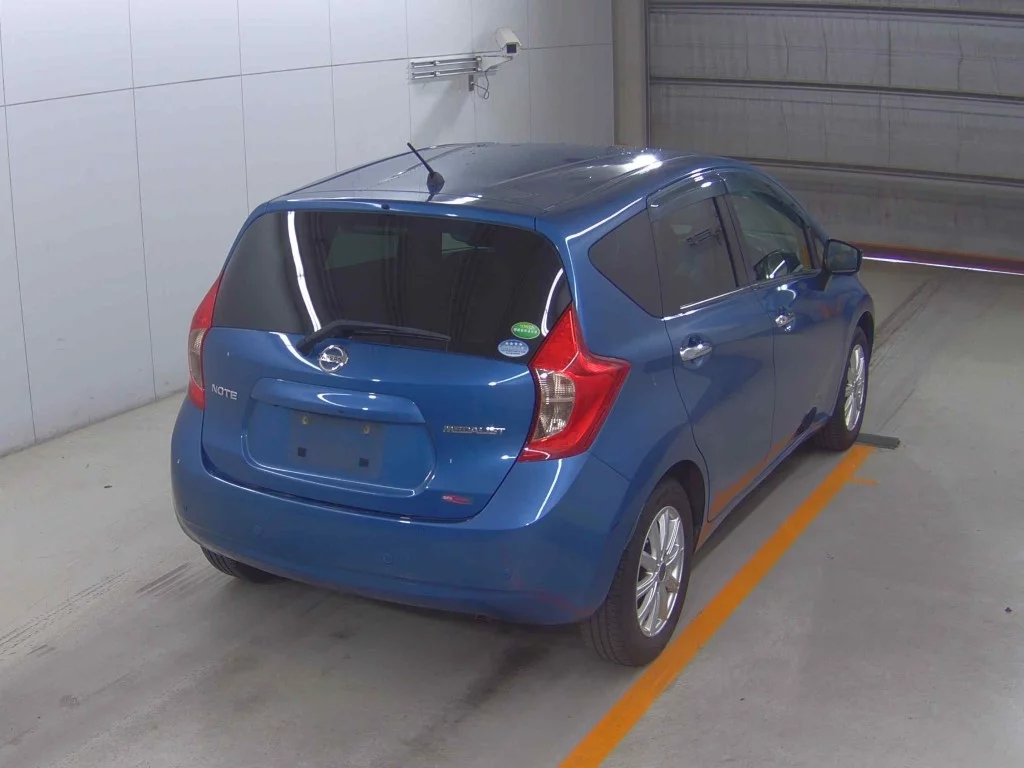 Nissan Note  с аукциона в Японии