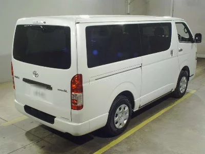 Toyota HiAce Van