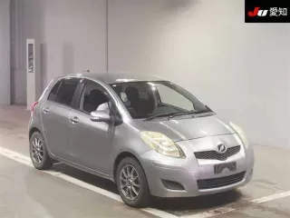 Toyota Vitz  с аукциона в Японии