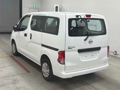 Nissan NV200 VANETTE VAN