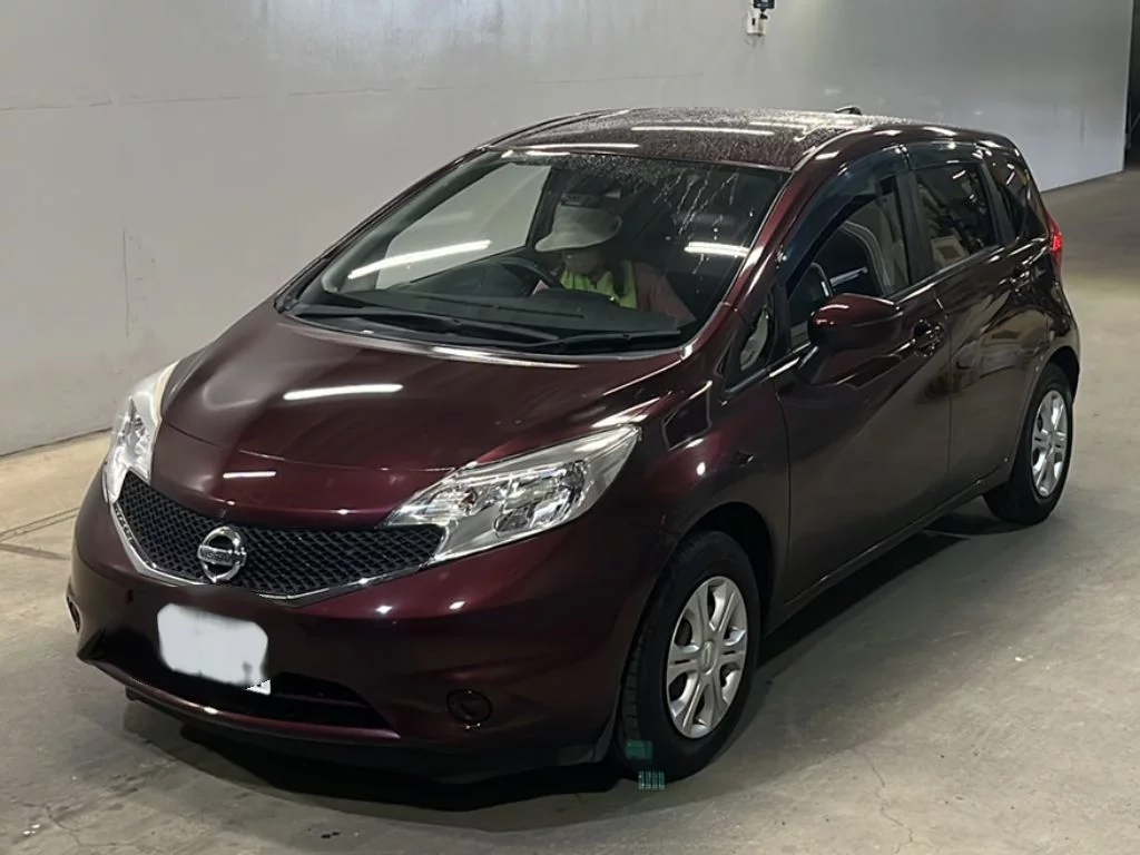 Nissan Note  с аукциона в Японии