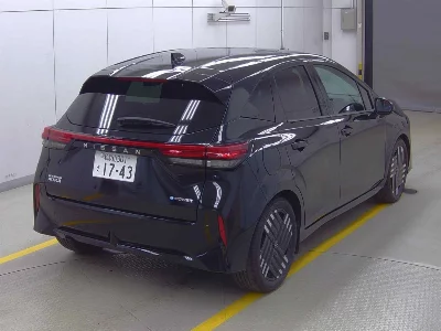 Nissan Aura