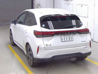 NISSAN AURA