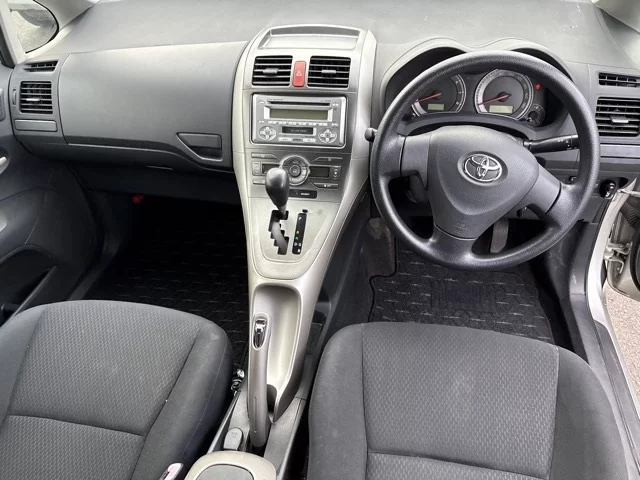 Toyota Auris  с аукциона в Японии