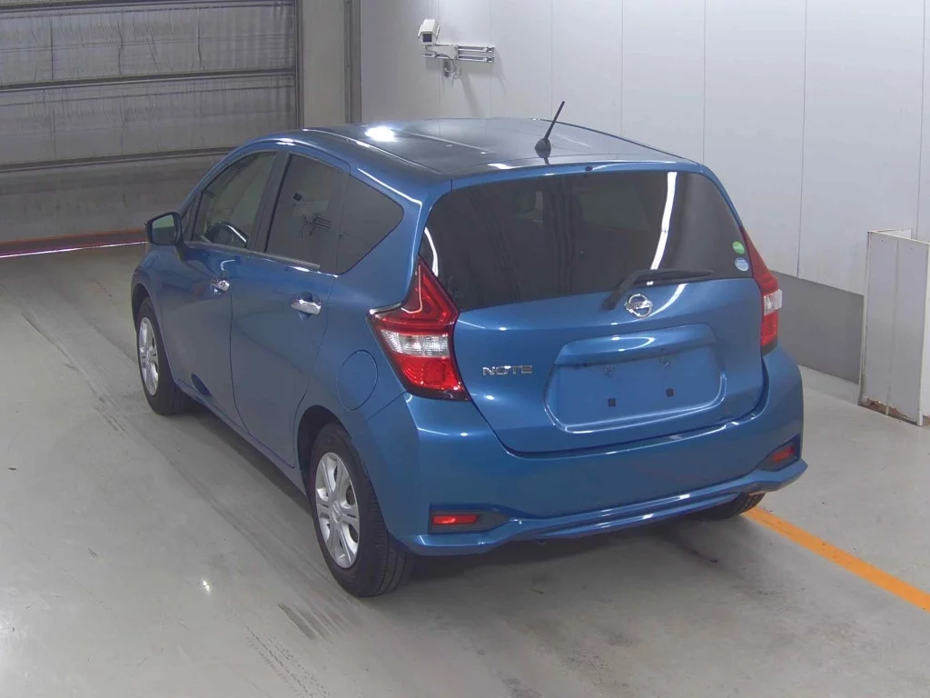 Nissan Note  с аукциона в Японии
