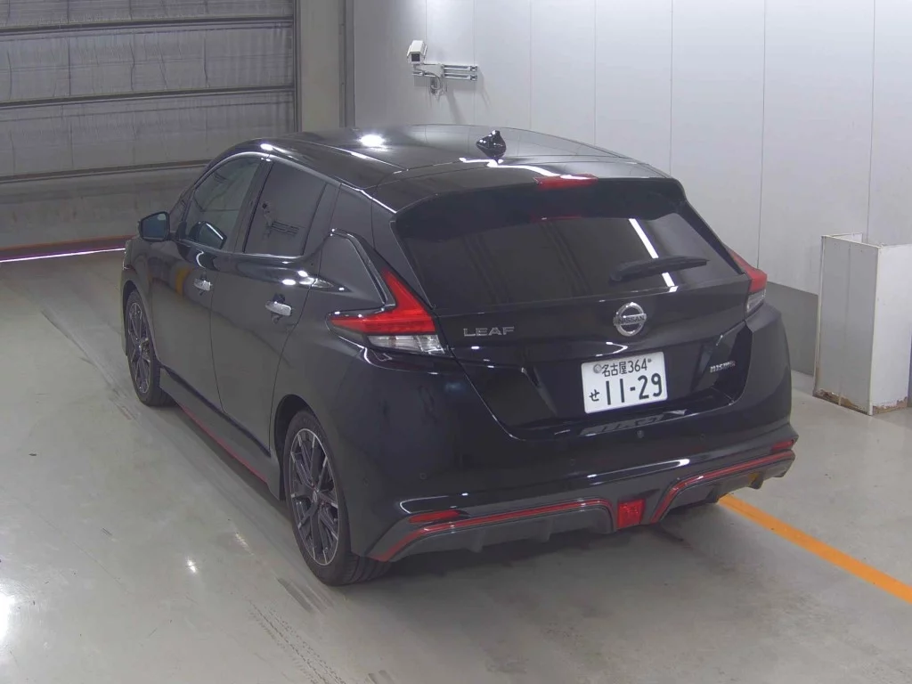 Nissan Leaf  с аукциона в Японии
