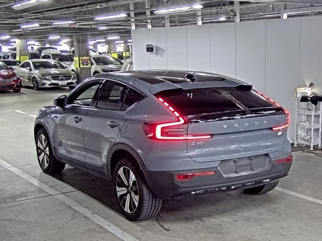 Volvo XC40 RECHARGE  с аукциона в Японии