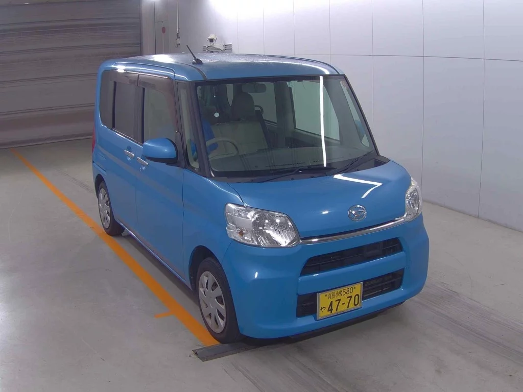 Daihatsu Tanto  с аукциона в Японии