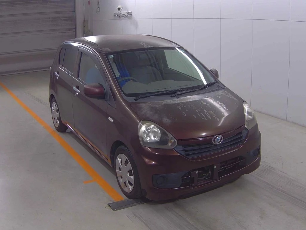 Daihatsu Mira e:S  с аукциона в Японии