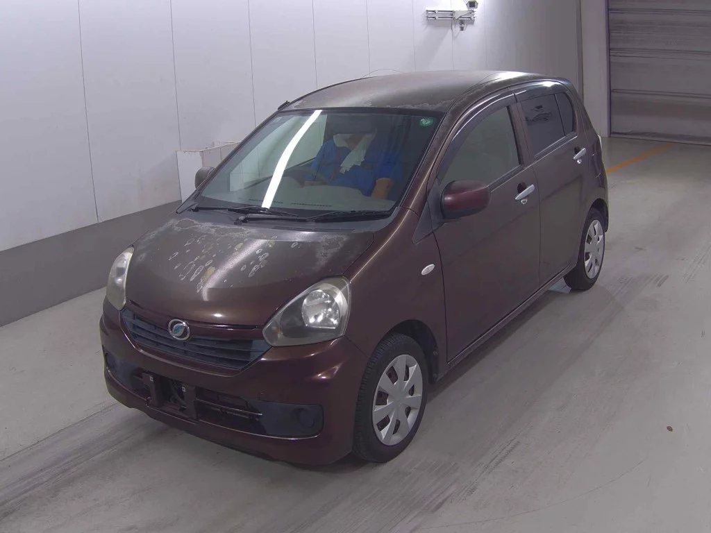 Daihatsu Mira e:S  с аукциона в Японии