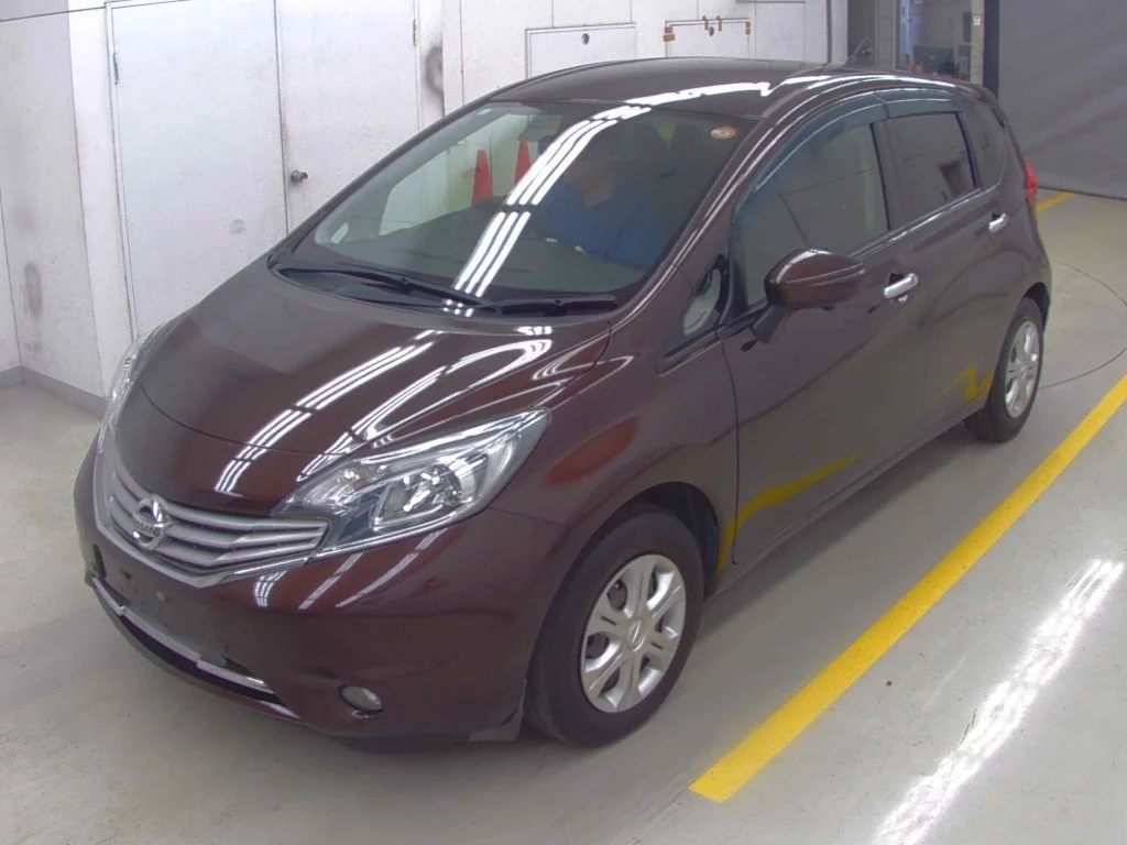 Nissan Note  с аукциона в Японии