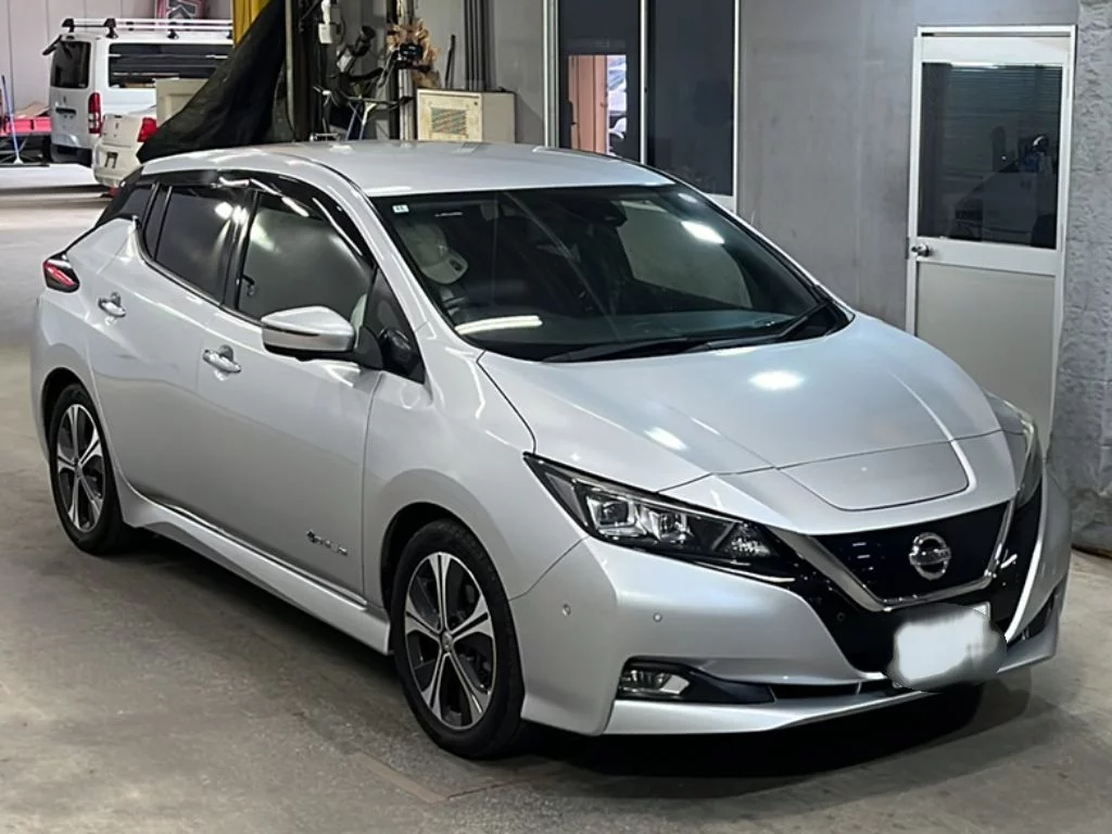 Nissan Leaf  с аукциона в Японии
