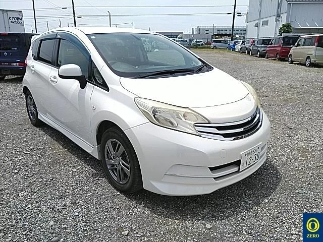 Nissan Note  с аукциона в Японии
