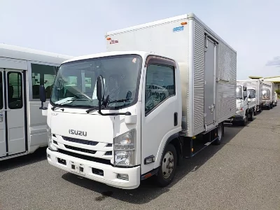 Isuzu Elf