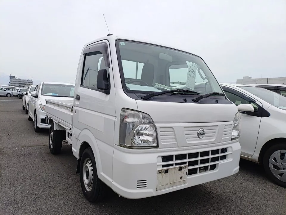 Nissan NT100 Clipper  с аукциона в Японии