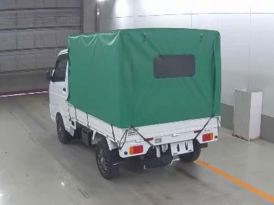 Nissan NT100 Clipper