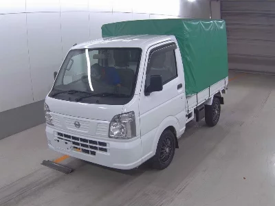Nissan NT100 Clipper