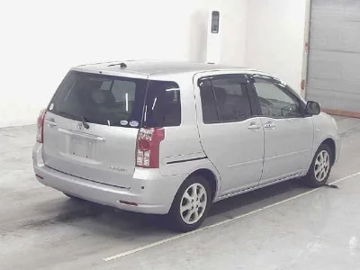 Toyota Raum