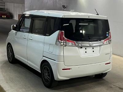 Suzuki Solio