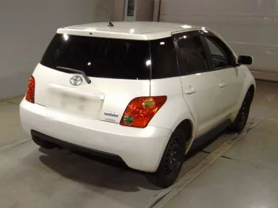 Toyota Ist