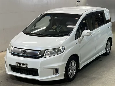 Honda Freed Spike
