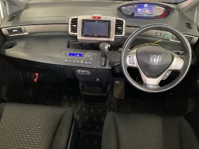 Honda Freed Spike