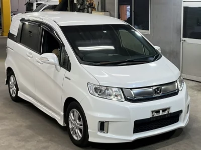 Honda Freed Spike
