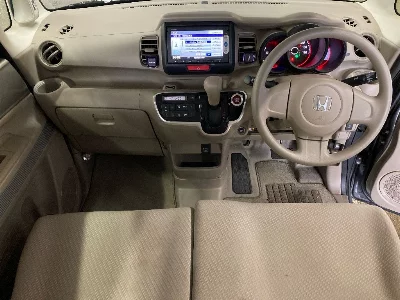 Honda N-Box Slash